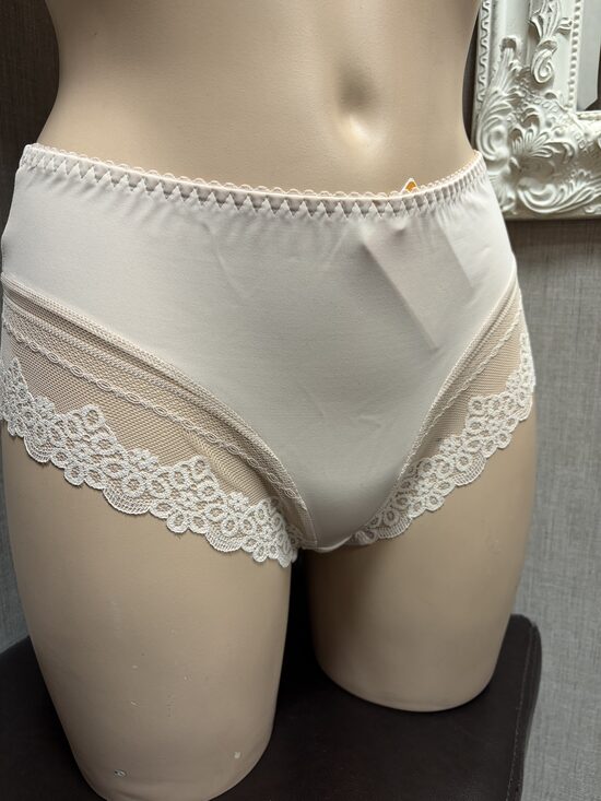 Biksītes 3048  Peonija 009