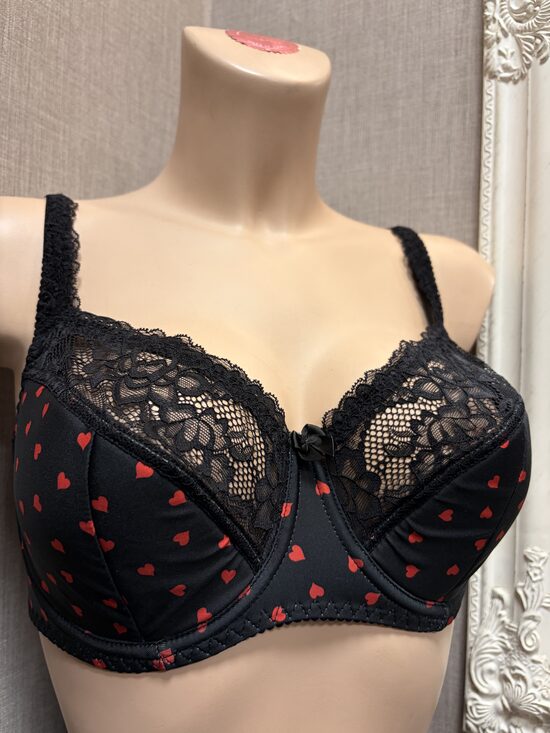 Krūšturis 852  Melns/Sirsniņas 