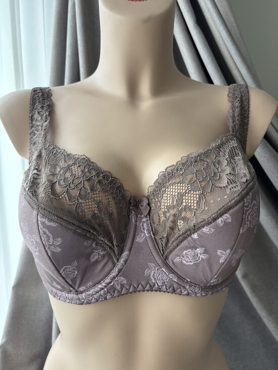 Krūšturis 852 Pipars/Roze 85D
