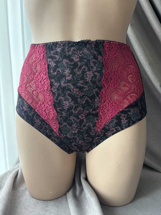 Panties 3025 Black/ Raspberry